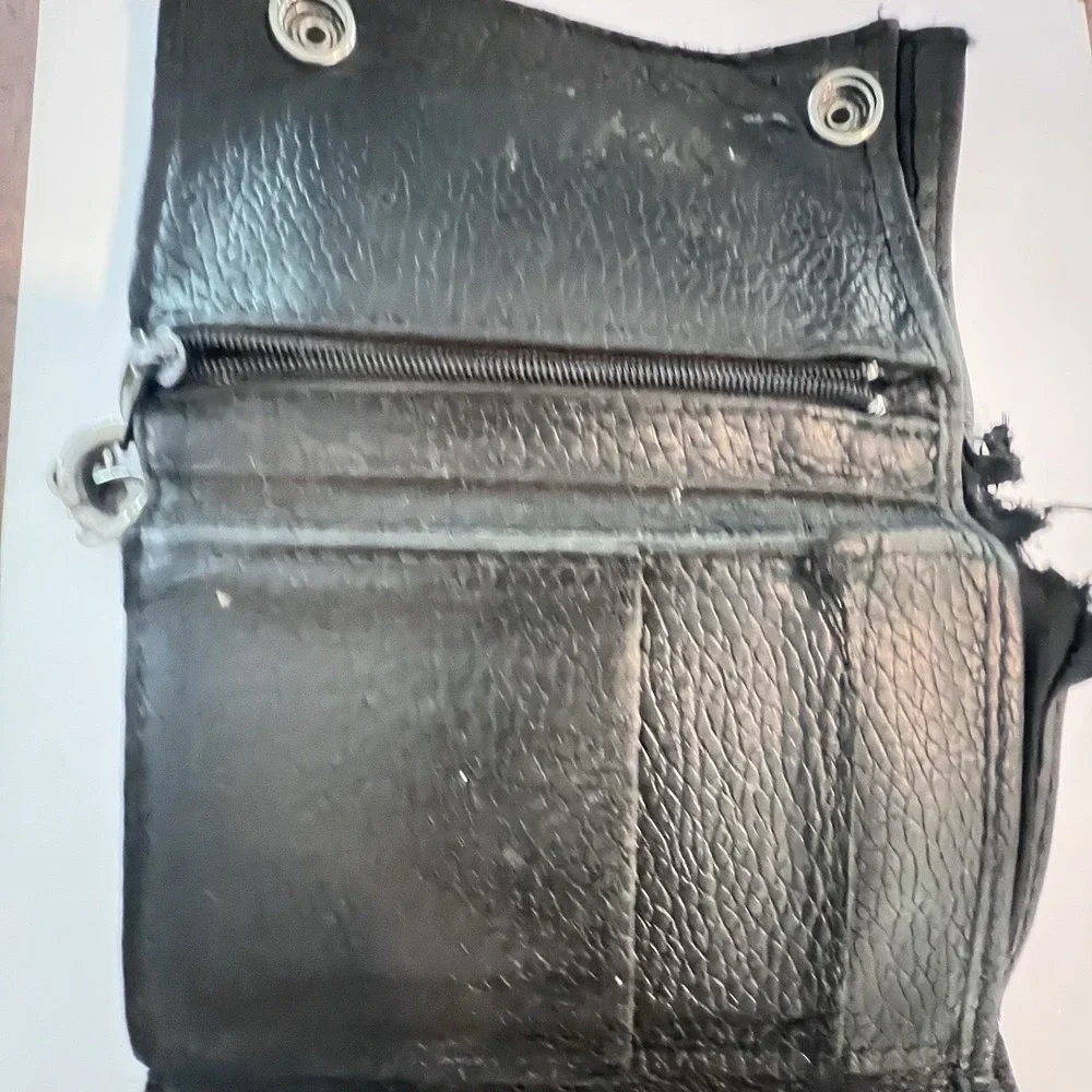 Harley-Davidson Mens Black Leather Trifold Trucker Biker Chain Wallet Logo Snap‎
